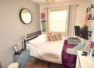 Bedroom- click for photo gallery